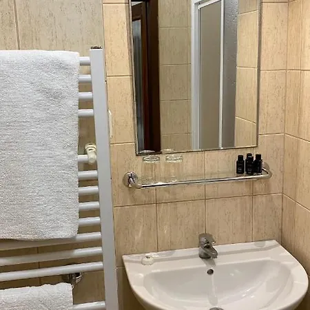 Chateau Zamek سيكوفيتش