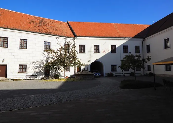 Chateau Zamek Hotel Cejkovice (Hodonin)