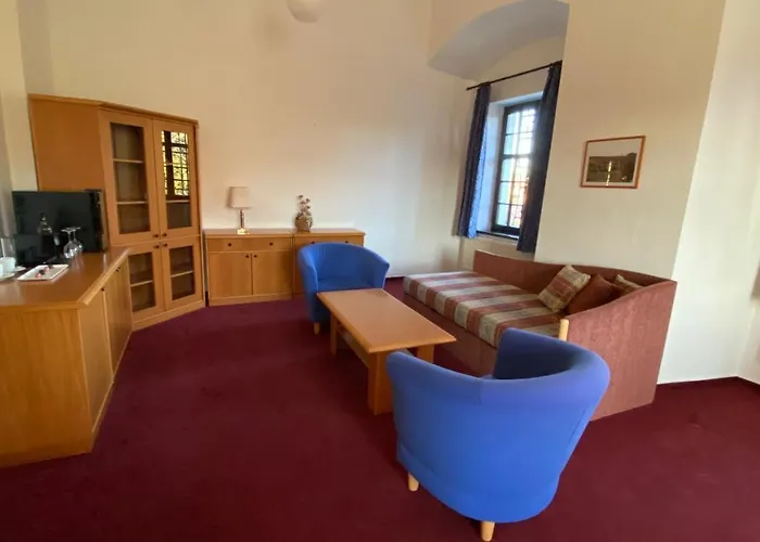 Chateau Zamek 4* Cejkovice (Hodonin)